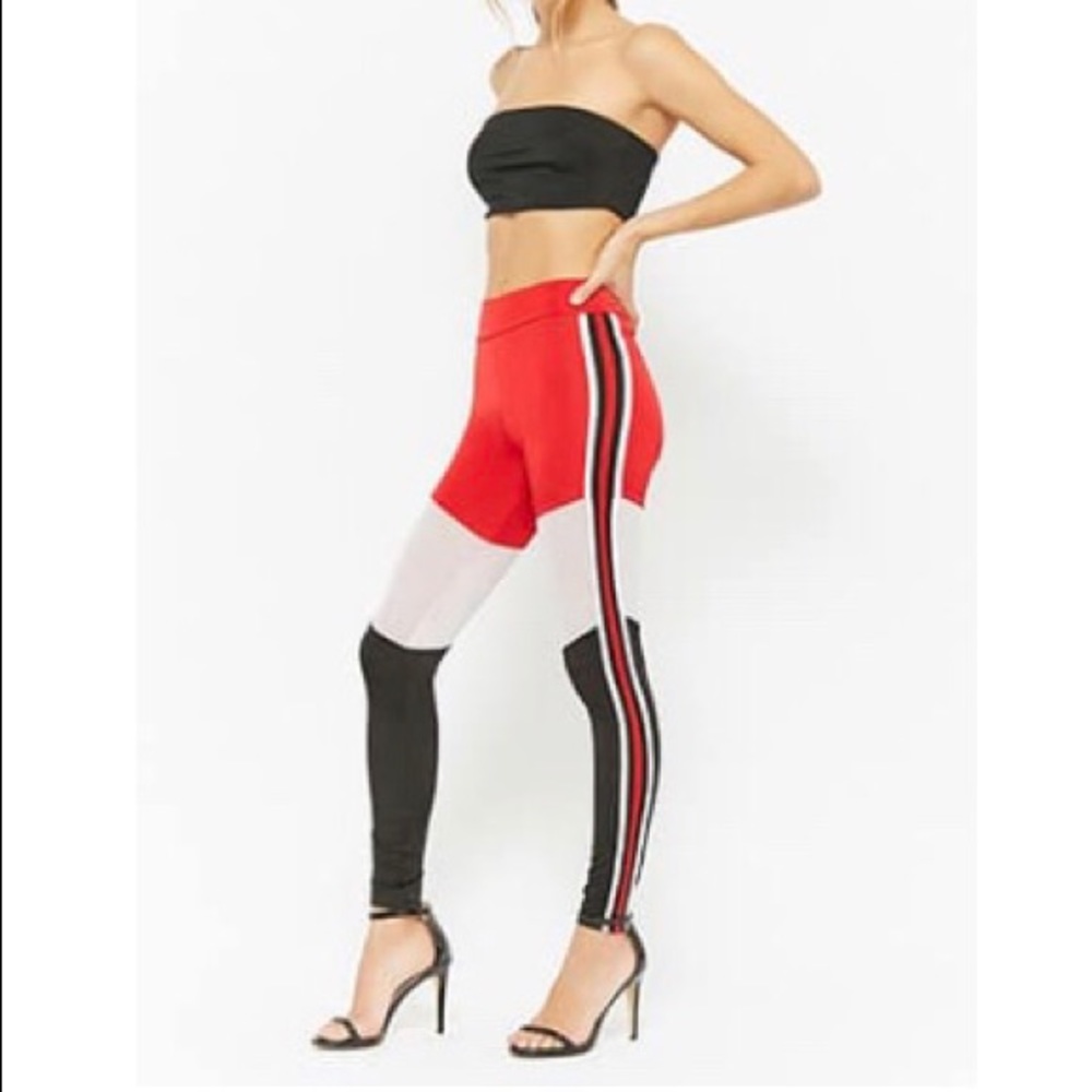 Mesh panel leggings